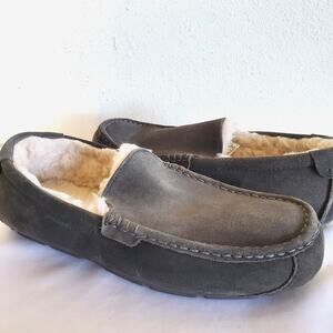 UGG KOOLABURRA Men's Size 10 Tipton Suede Gray Loafers Slippers